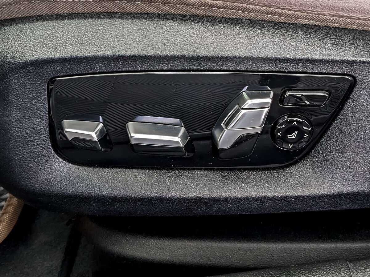 Купить BMW 5 серии 530d xDrive, 2020, 64 100 км, фото №16