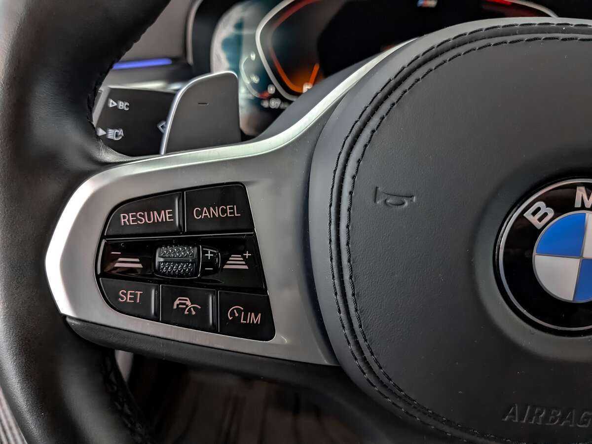 Купить BMW 5 серии 530d xDrive, 2021, 57 707 км, фото №24