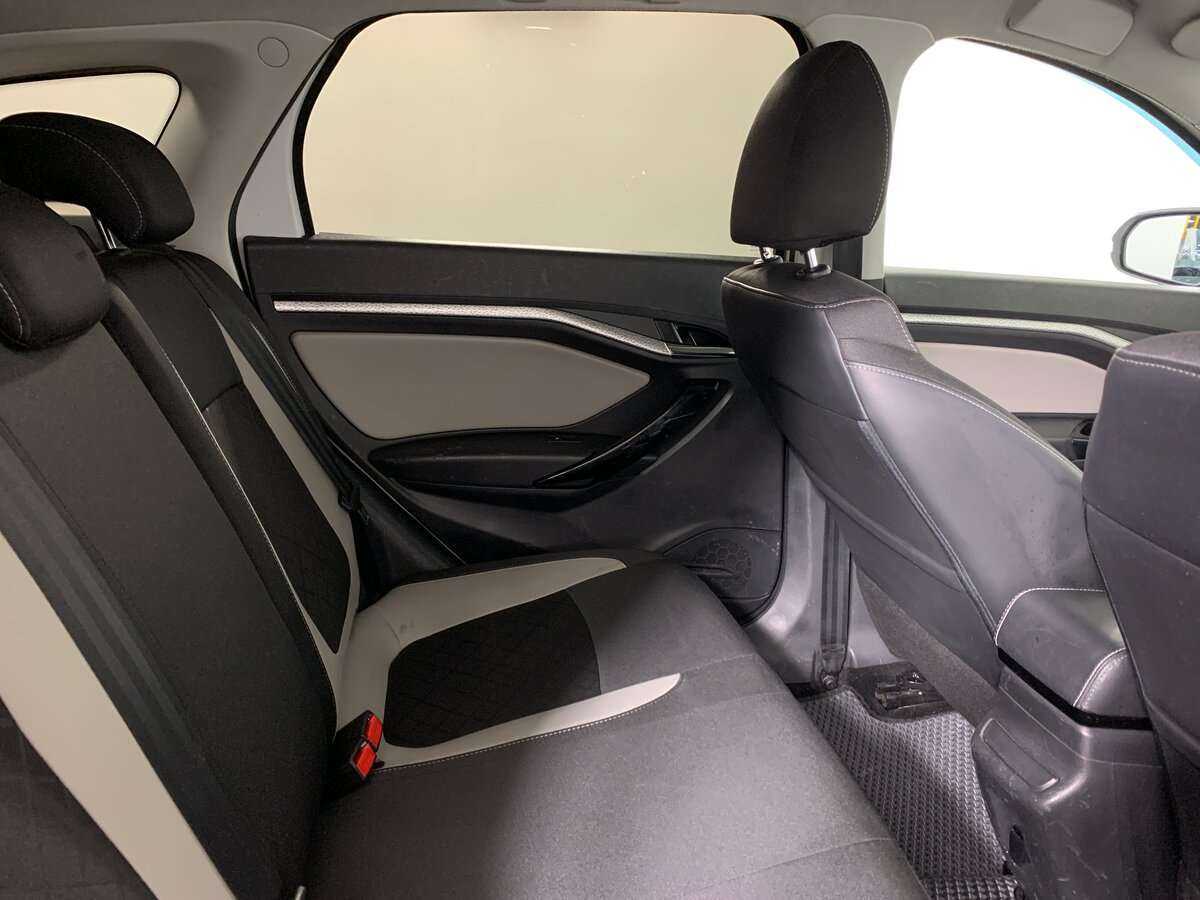 Купить Lada (ВАЗ) Vesta SW Cross, 2018, 162 699 км, фото №15