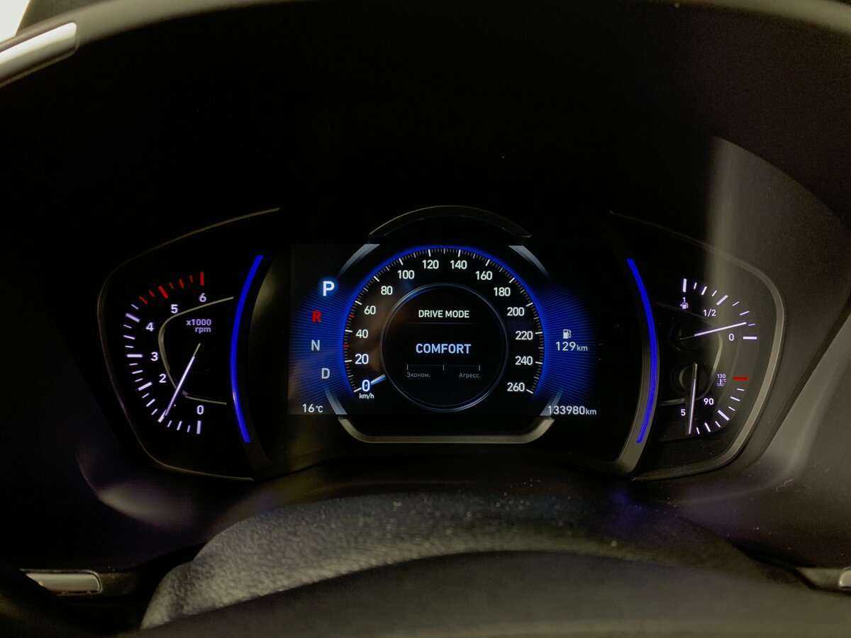 Купить Hyundai Santa Fe, 2018, 133 979 км, фото №12