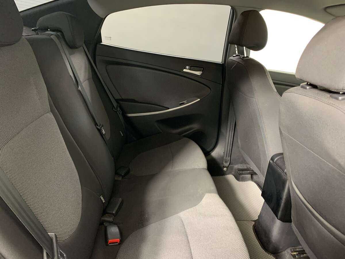 Купить Hyundai Solaris, 2011, 149 000 км, фото №15