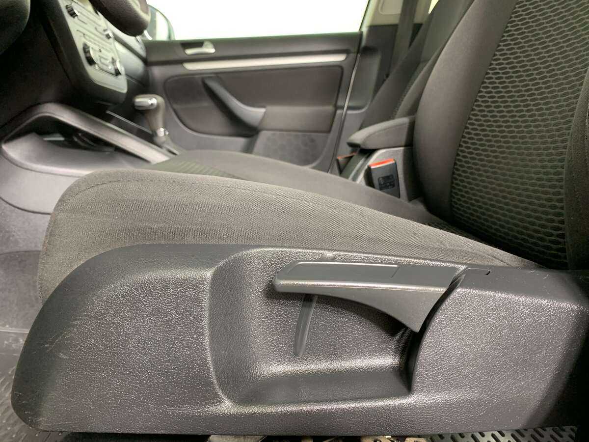 Купить Volkswagen Jetta, 2009, 171 000 км, фото №14