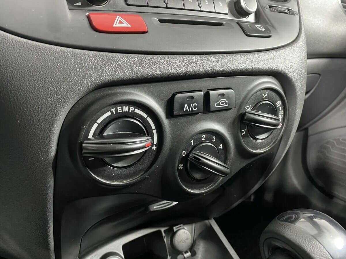 Купить Kia Rio, 2010, 130 000 км, фото №12