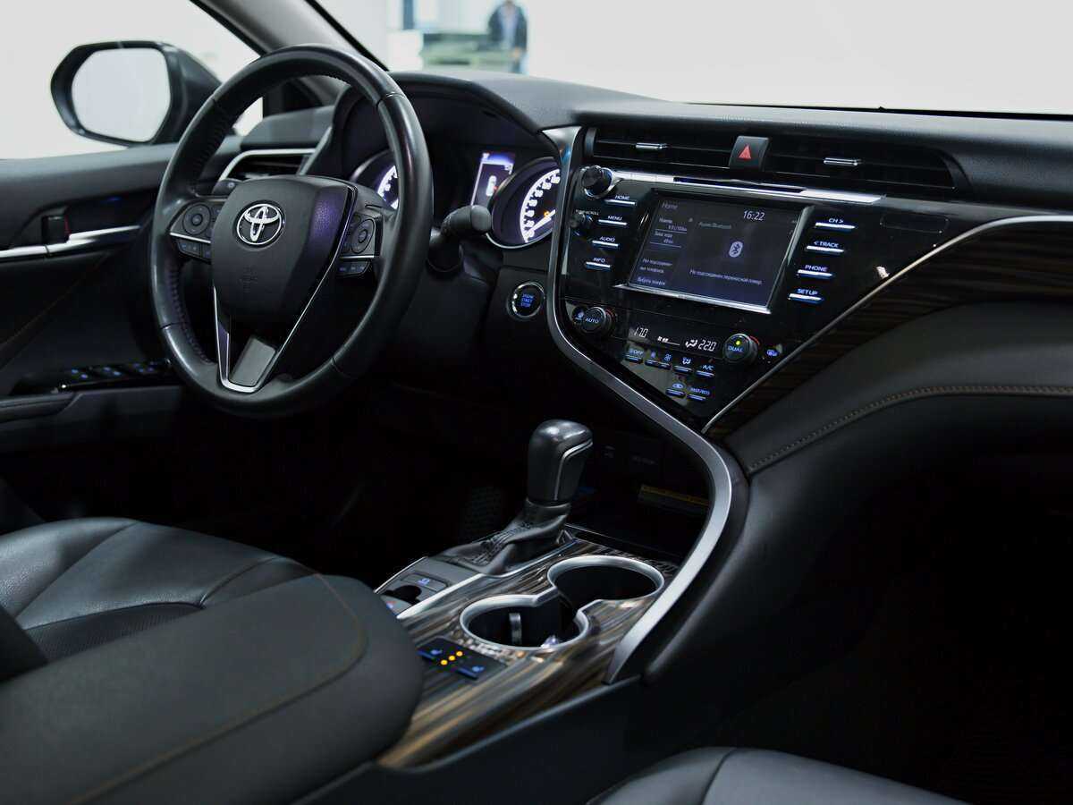 Купить Toyota Camry, 2020, 60 758 км, фото №7