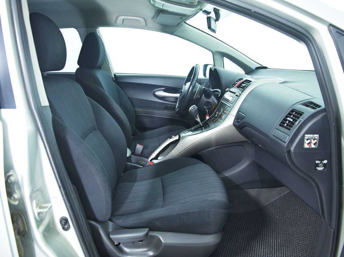 Купить Toyota Auris, 2008, 189 193 км, фото №10