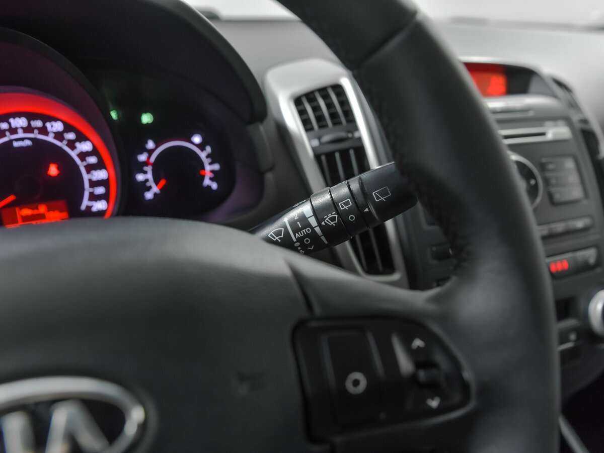 Купить Kia Ceed, 2011, 165 991 км, фото №8