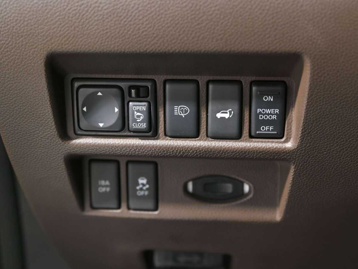 Купить Infiniti FX30d, 2012, 146 643 км, фото №17