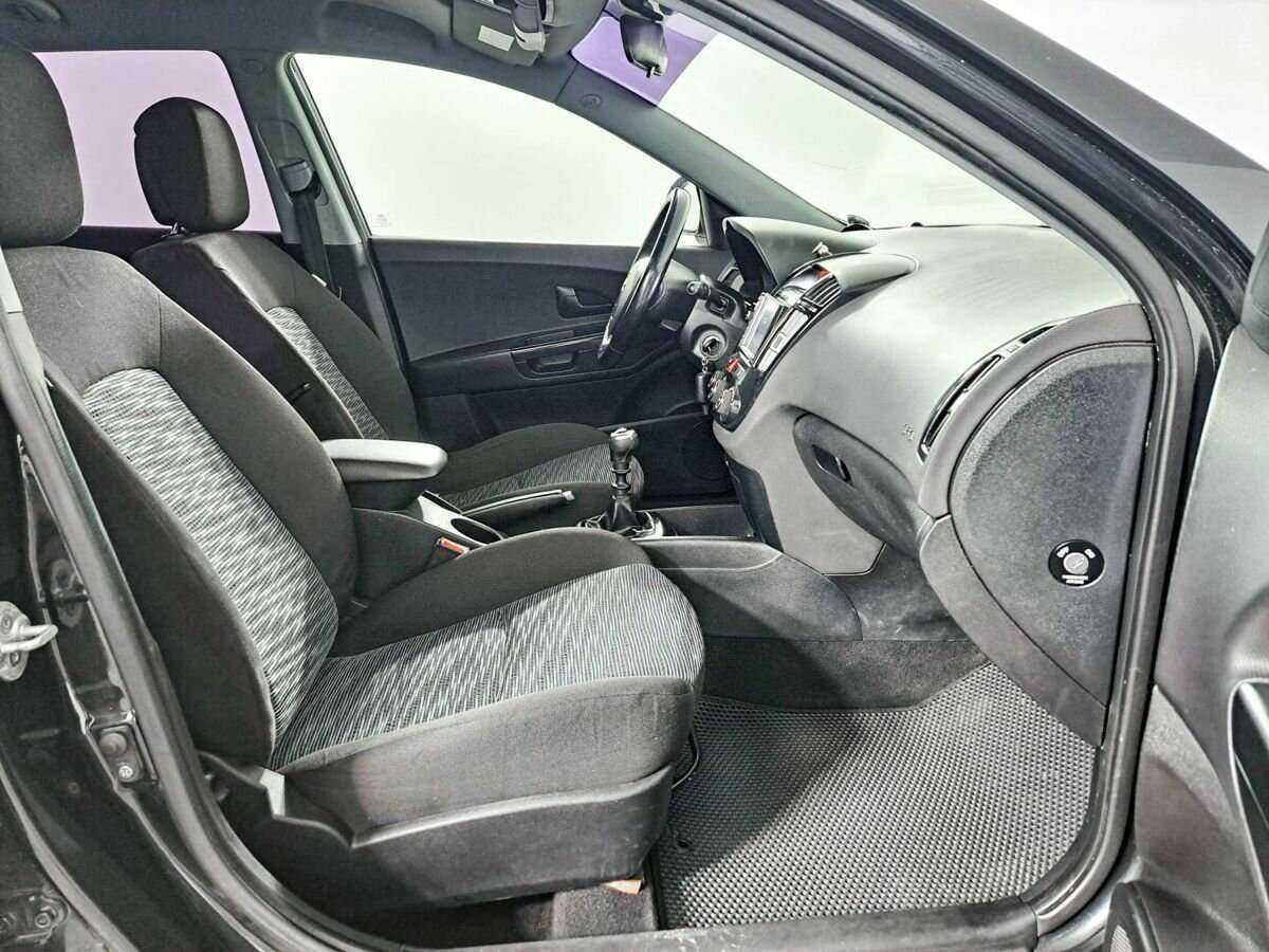 Купить Kia Ceed, 2008, 232 500 км, фото №9