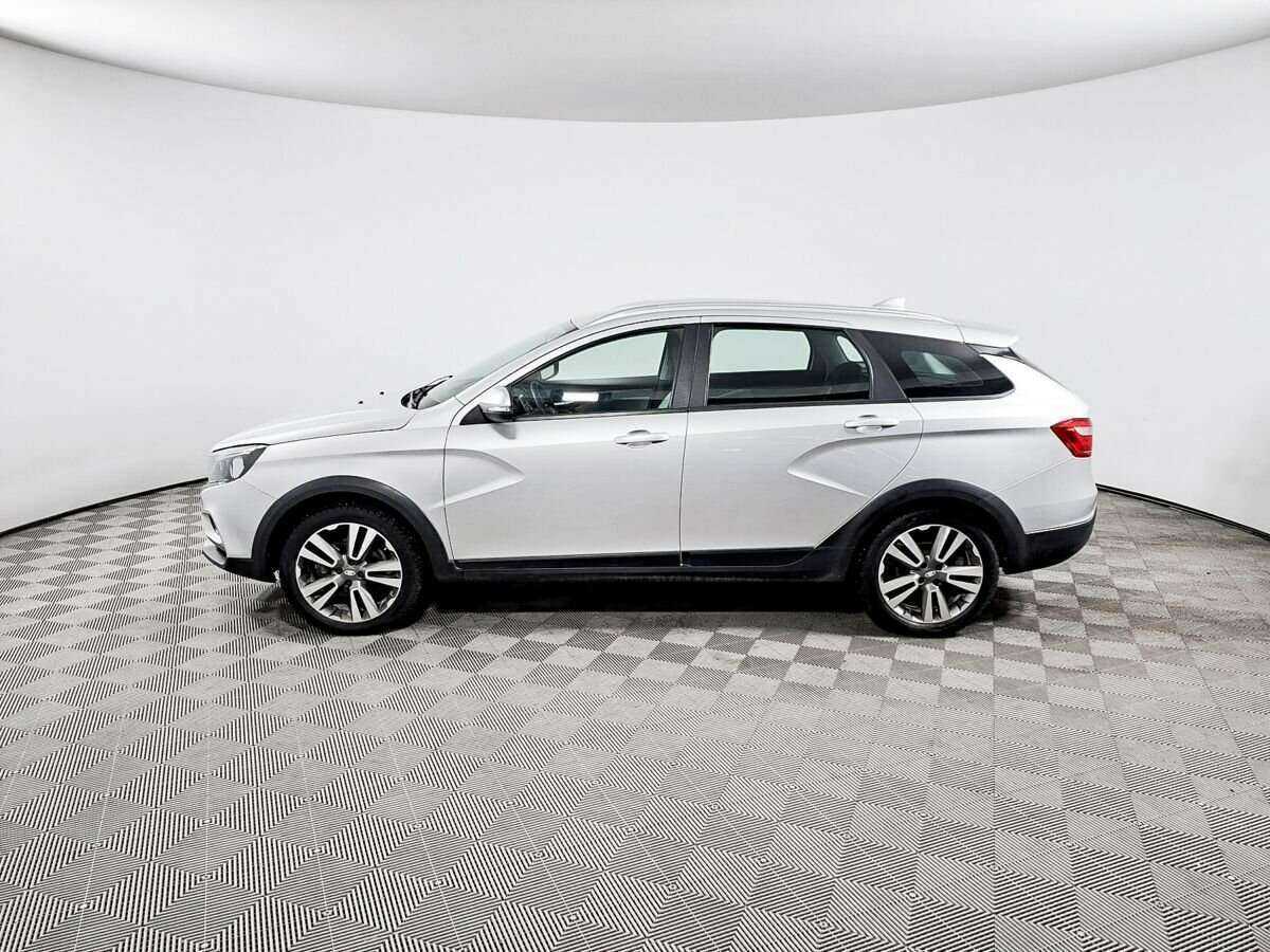 Купить Lada (ВАЗ) Vesta SW Cross, 2019, 101 038 км, фото №8