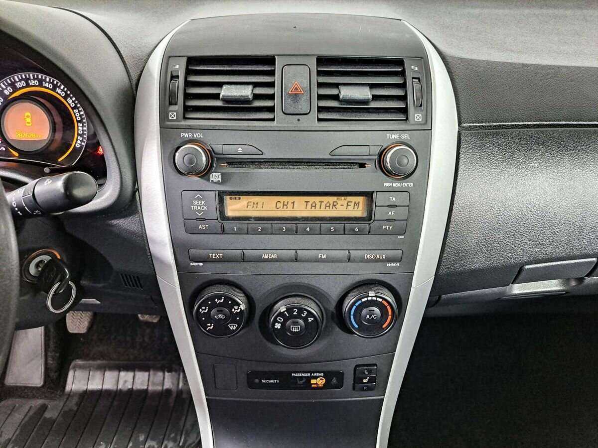 Купить Toyota Corolla, 2010, 288 000 км, фото №13