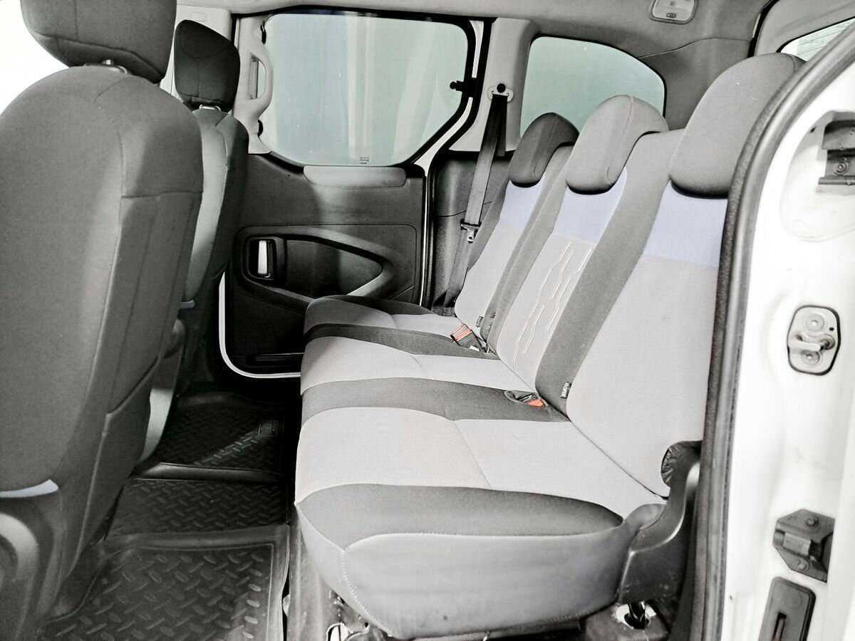 Купить Peugeot Partner, 2012, 240 570 км, фото №12