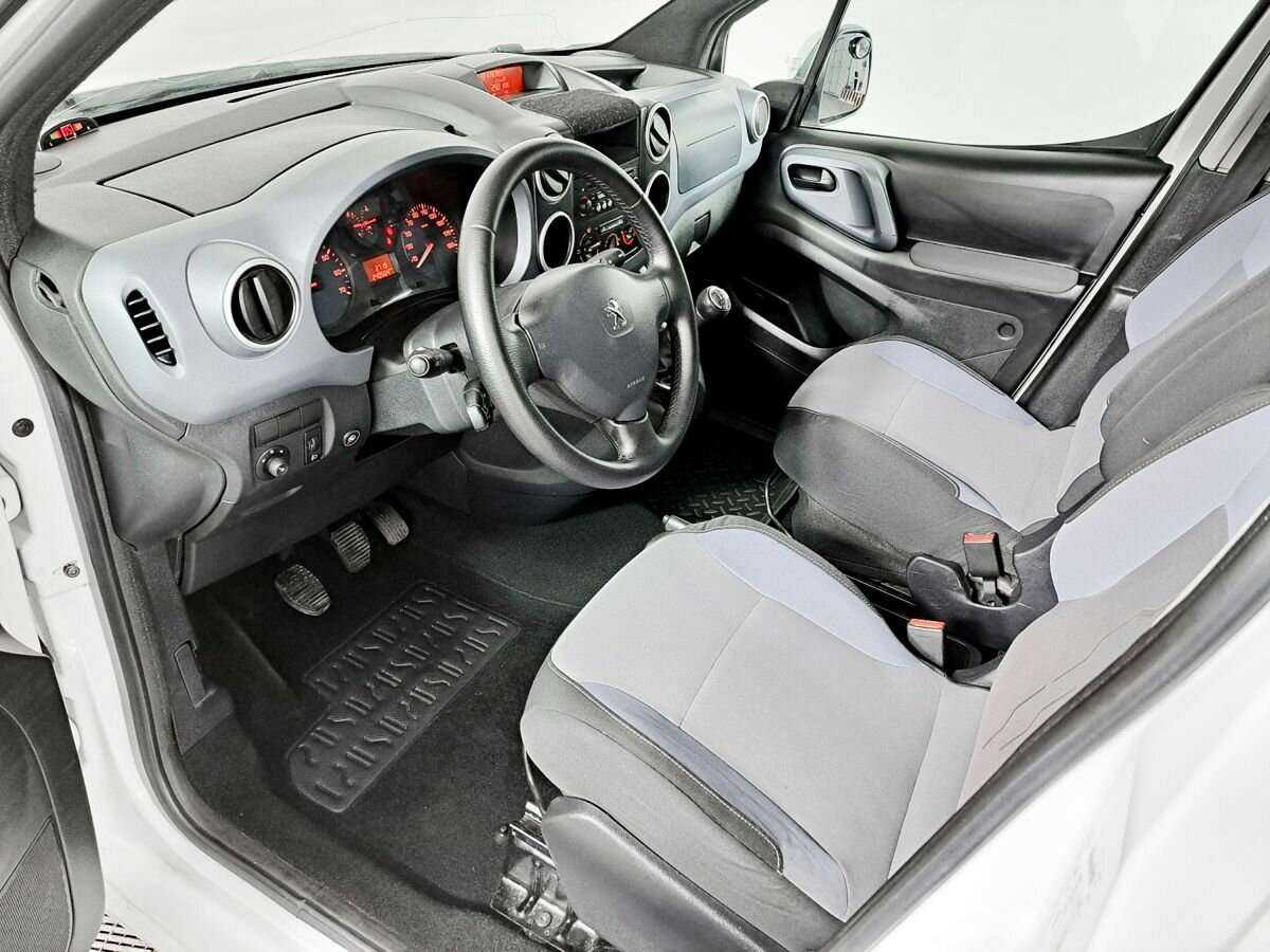 Купить Peugeot Partner, 2012, 240 570 км, фото №16