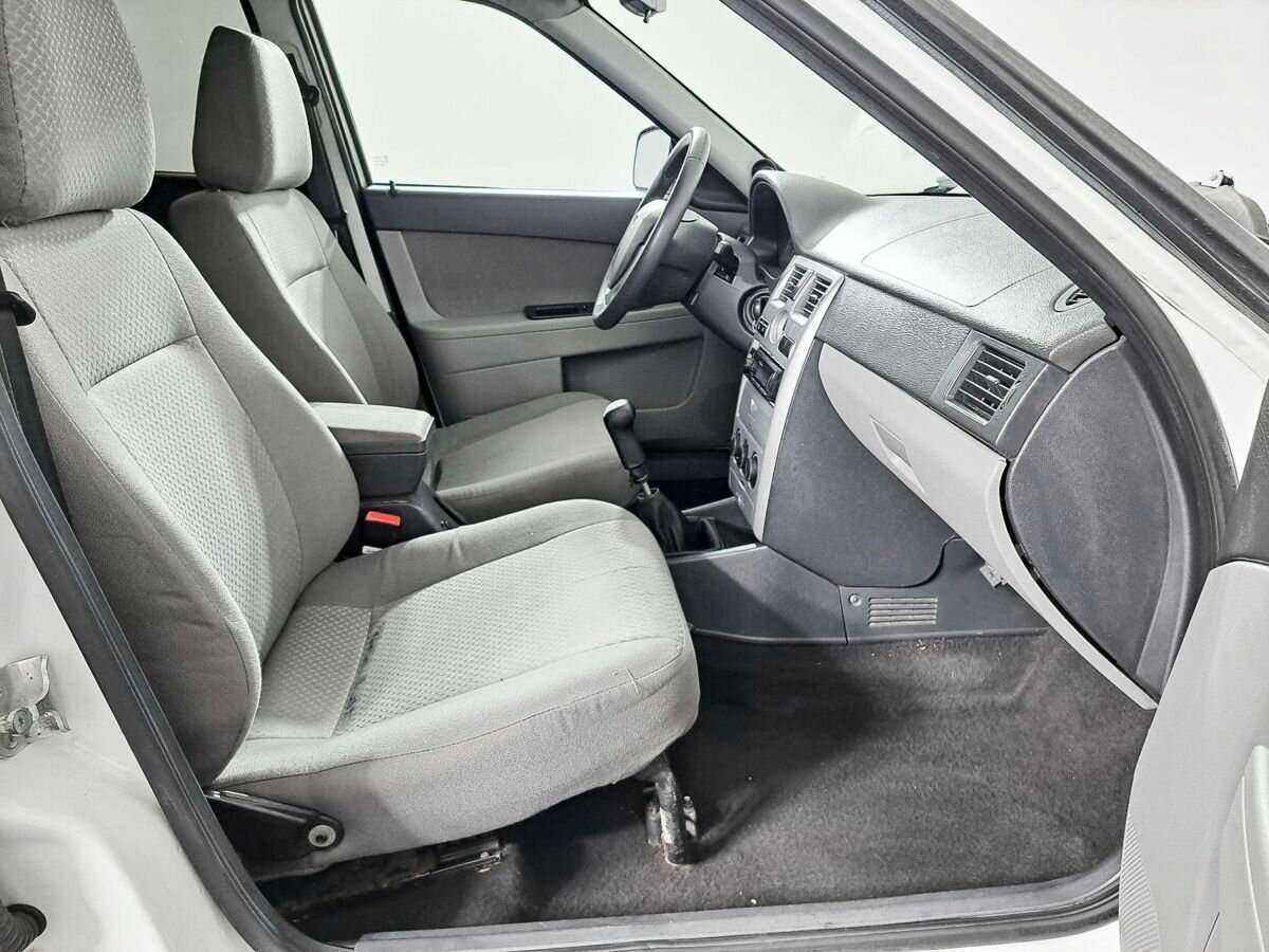 Купить Lada (ВАЗ) Priora, 2013, 194 000 км, фото №8