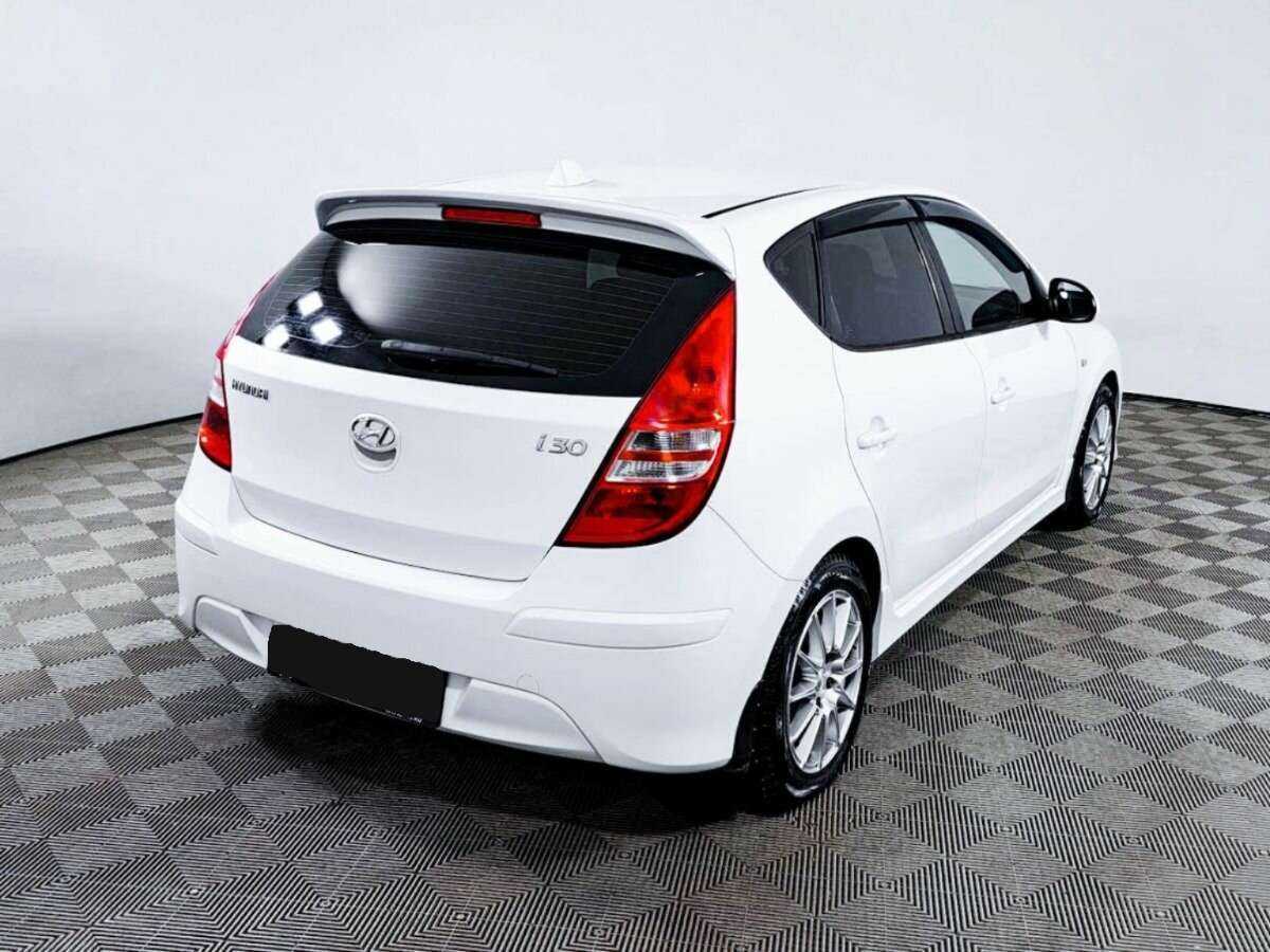 Купить Hyundai i30, 2011, 212 800 км, фото №5