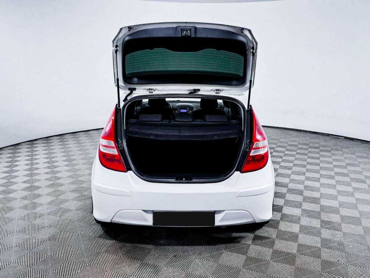 Купить Hyundai i30, 2011, 212 800 км, фото №10