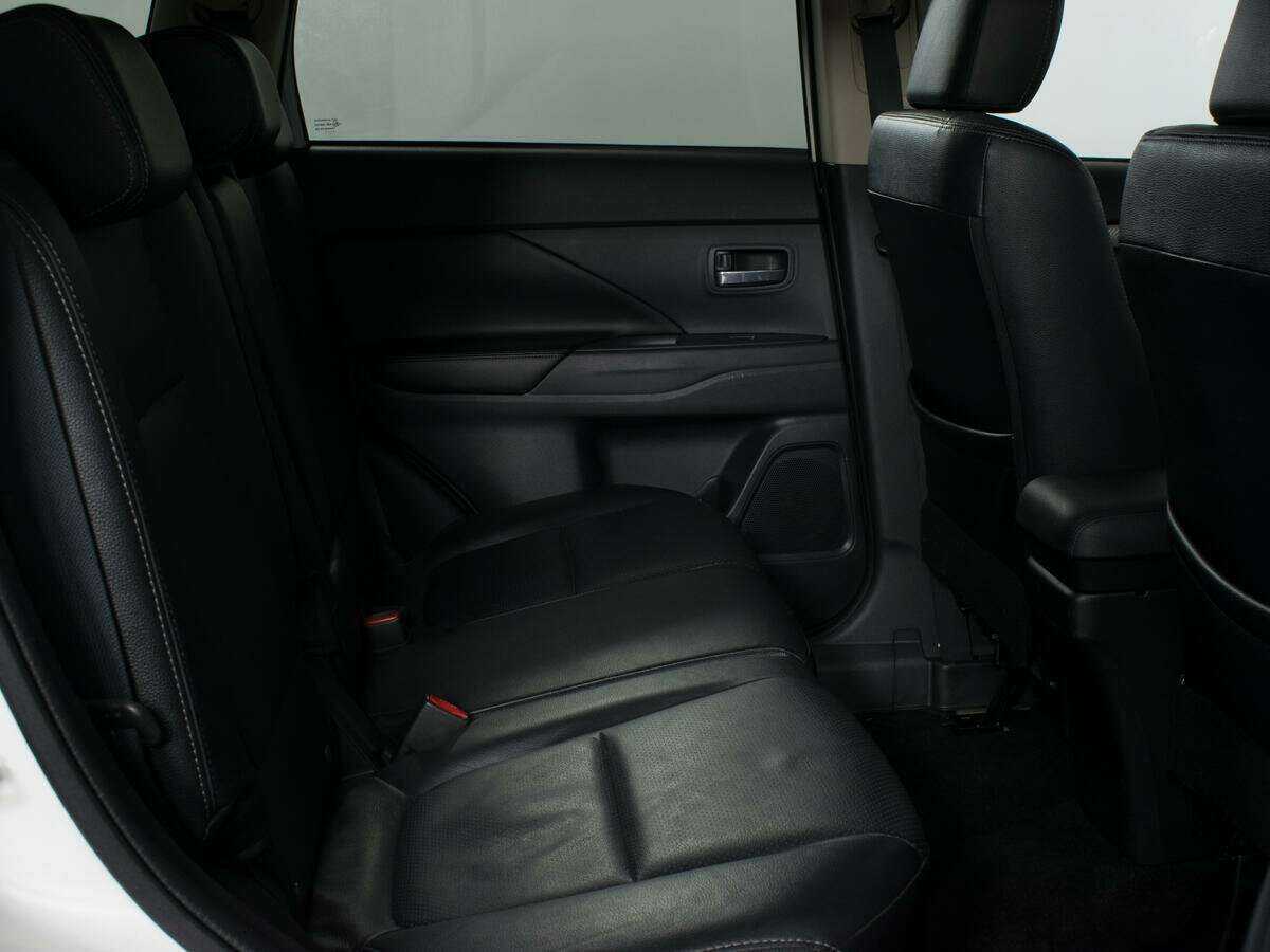 Купить Mitsubishi Outlander, 2013, 151 111 км, фото №9