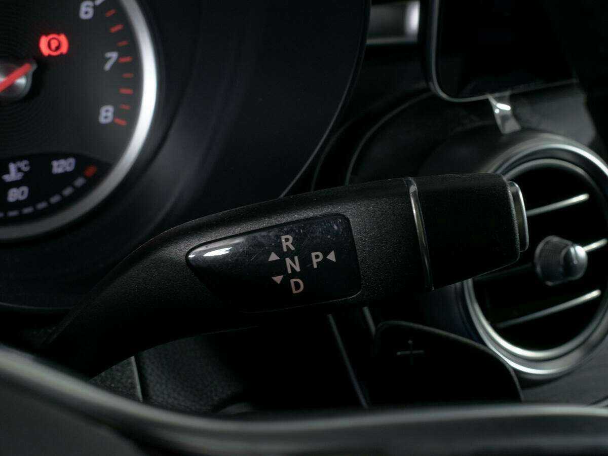 Купить Mercedes-Benz GLC 200, 2021, 58 825 км, фото №13