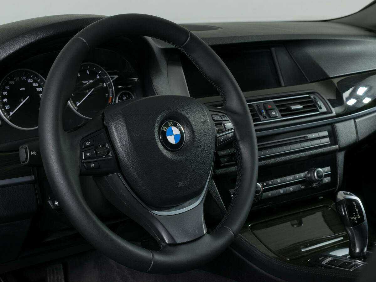 Купить BMW 5 серии 523i, 2011, 123 872 км, фото №14