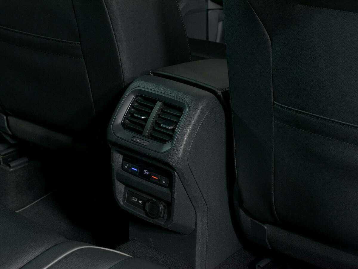 Купить Volkswagen Tiguan, 2021, 88 371 км, фото №14