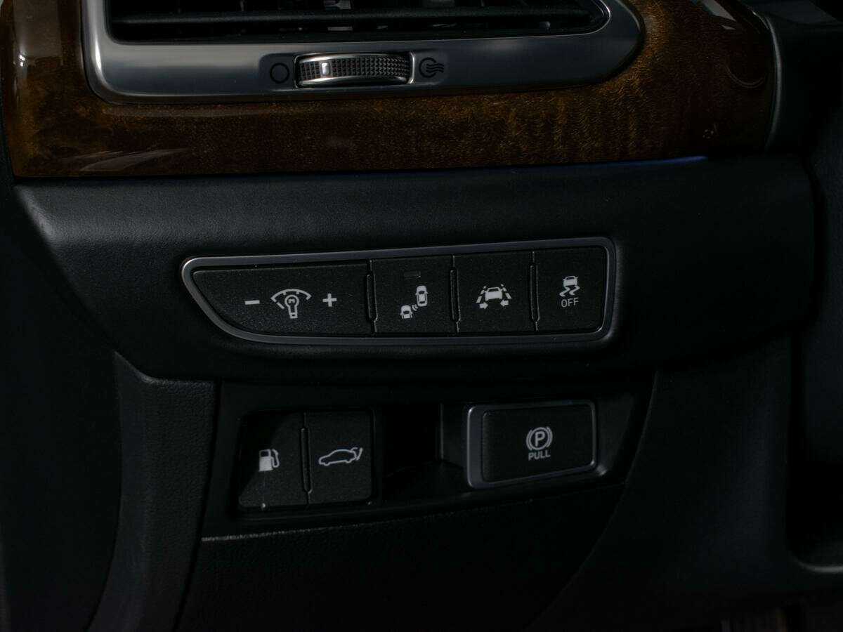 Купить Genesis G90, 2017, 124 794 км, фото №25