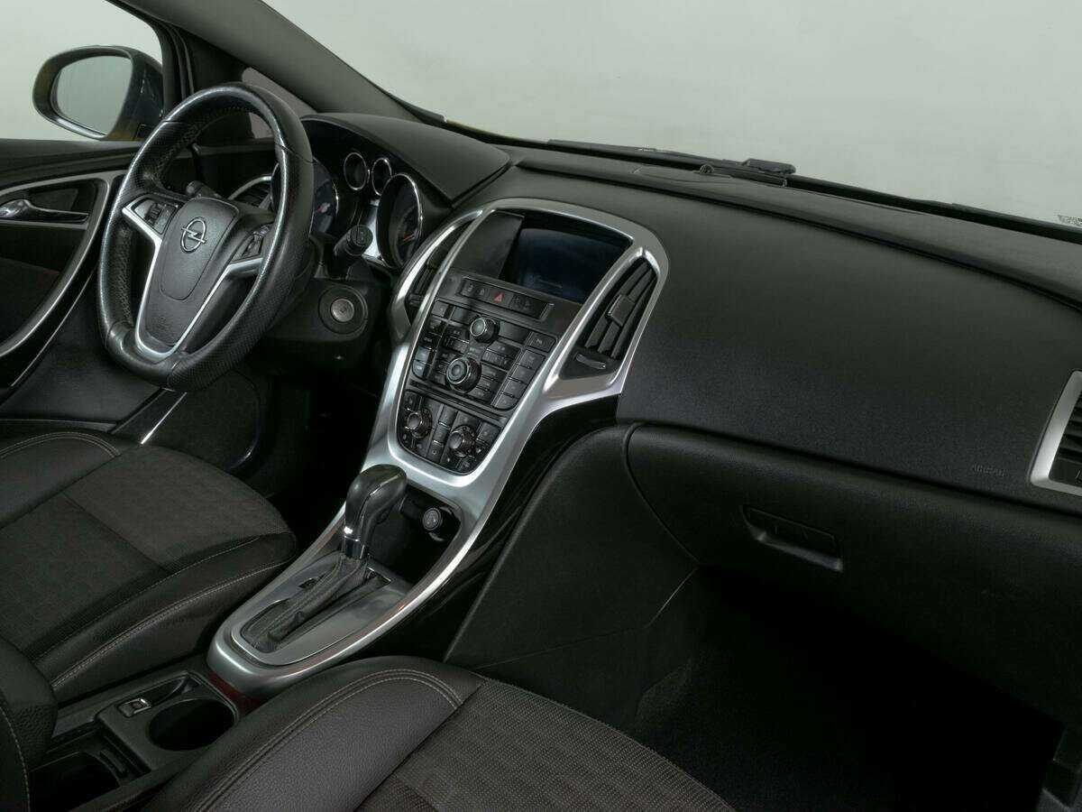 Купить Opel Astra GTC, 2013, 98 122 км, фото №9