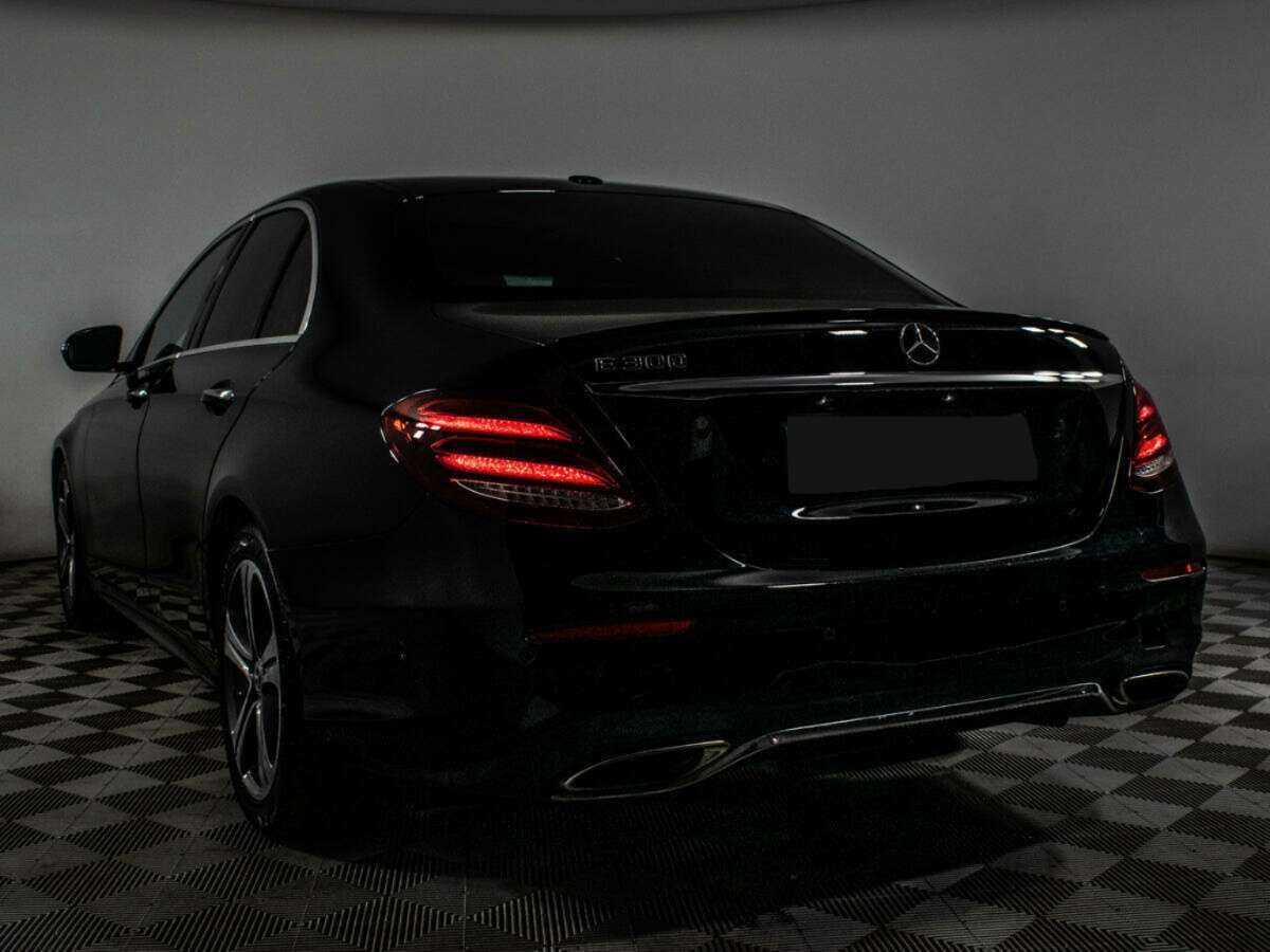 Купить Mercedes-Benz E-Класс 300, 2017, 129 604 км, фото №14