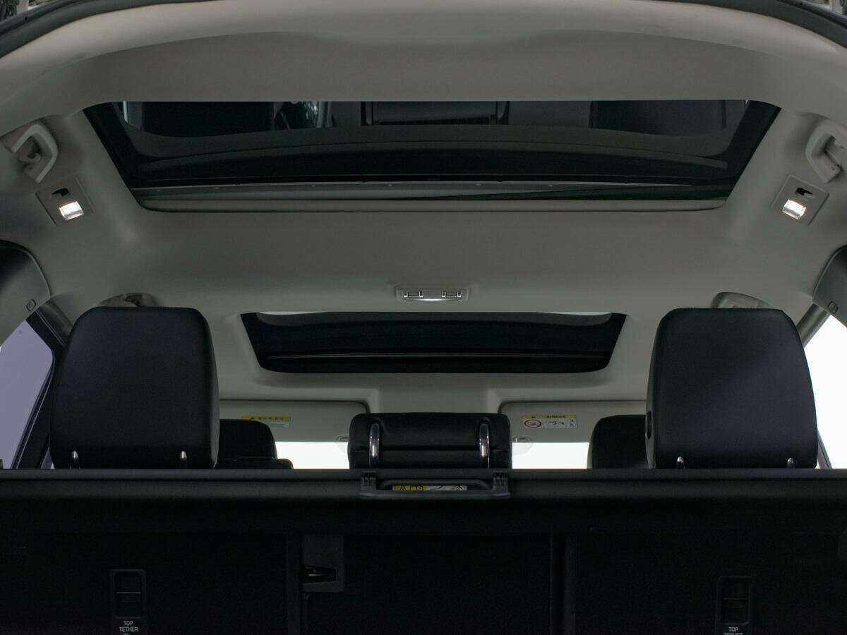 Купить Land Rover Discovery, 2018, 65 166 км, фото №11