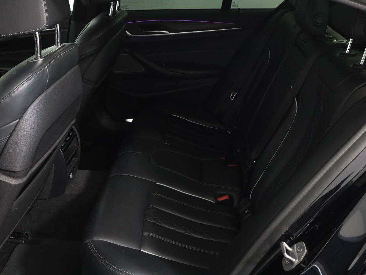 Купить BMW 5 серии 530d xDrive, 2018, 87 893 км, фото №9