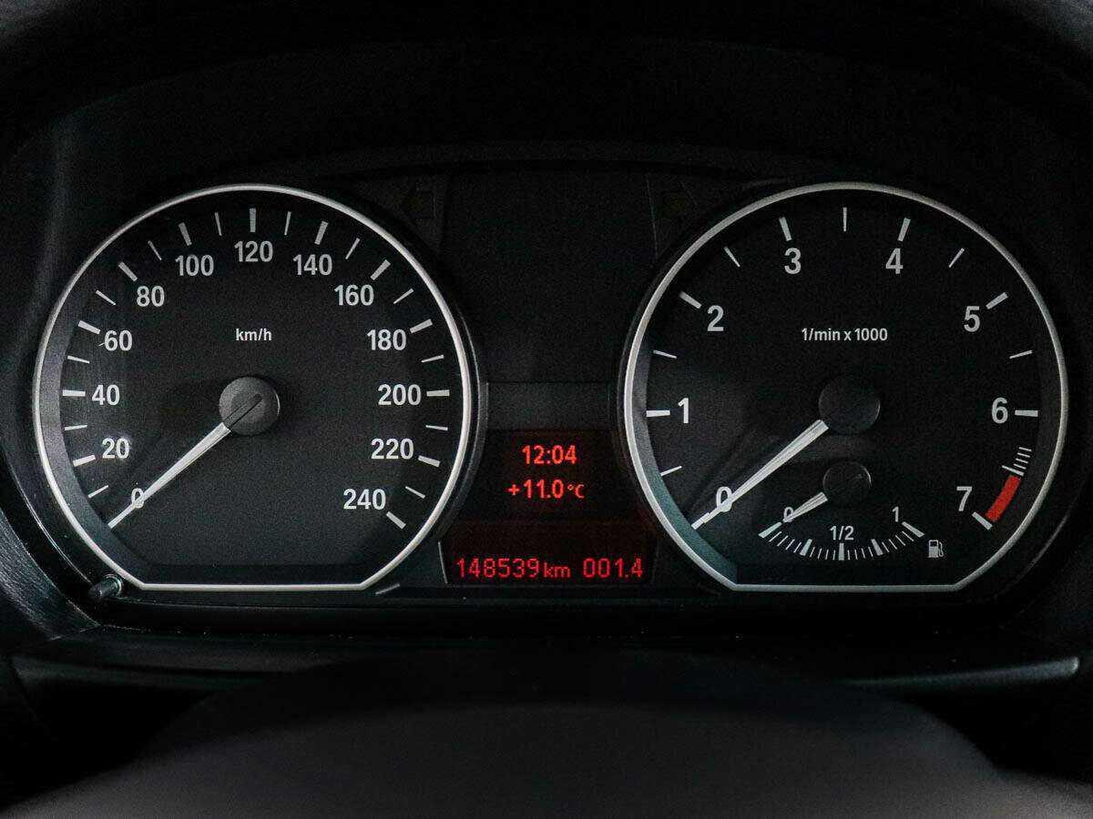 Купить BMW 1 серии 116i, 2009, 148 537 км, фото №10