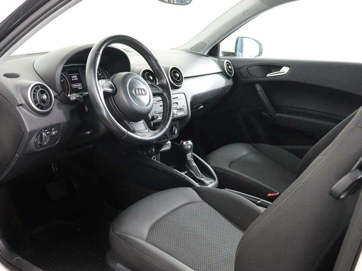 Купить Audi A1, 2011, 118 000 км, фото №8