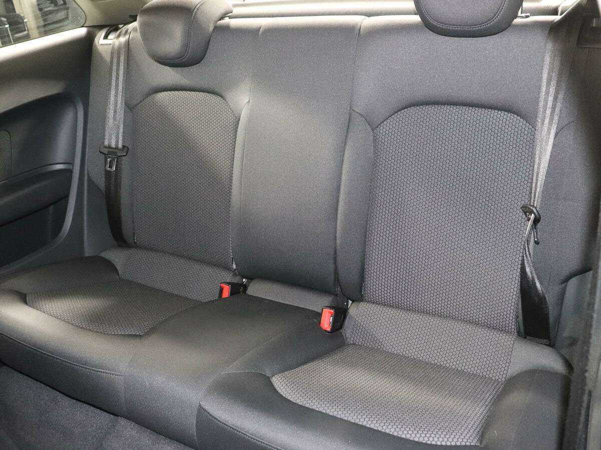 Купить Audi A1, 2011, 118 000 км, фото №9