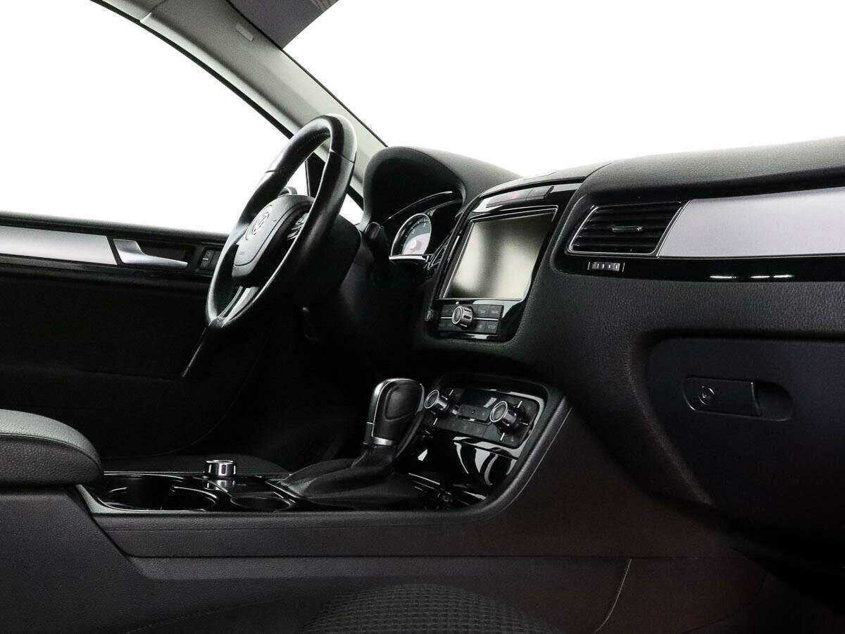 Купить Volkswagen Touareg, 2010, 386 249 км, фото №7