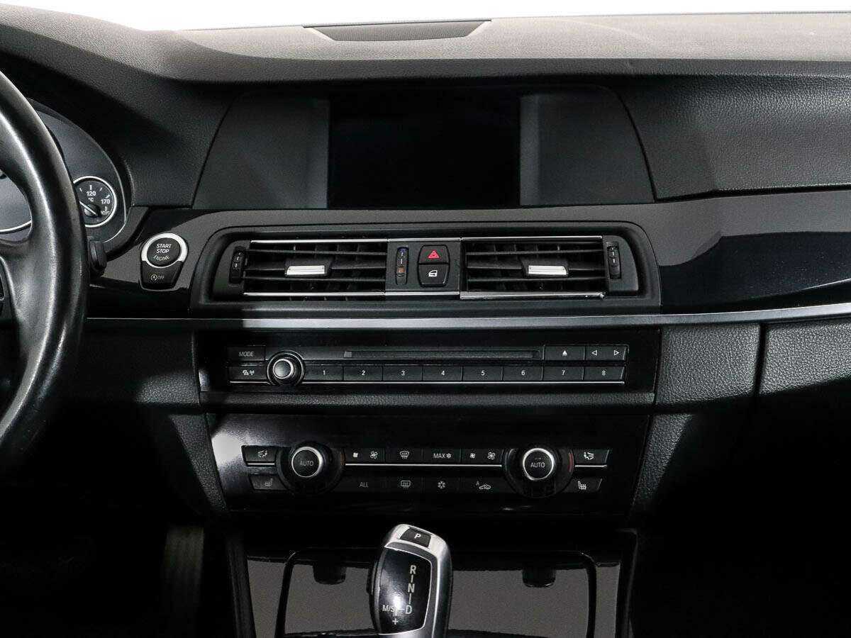 Купить BMW 5 серии 528i, 2011, 148 000 км, фото №10