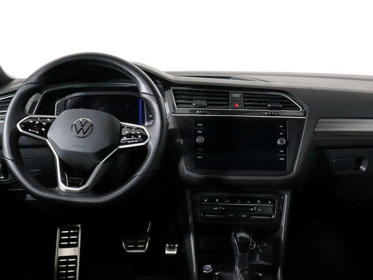 Купить Volkswagen Tiguan, 2021, 14 245 км, фото №9