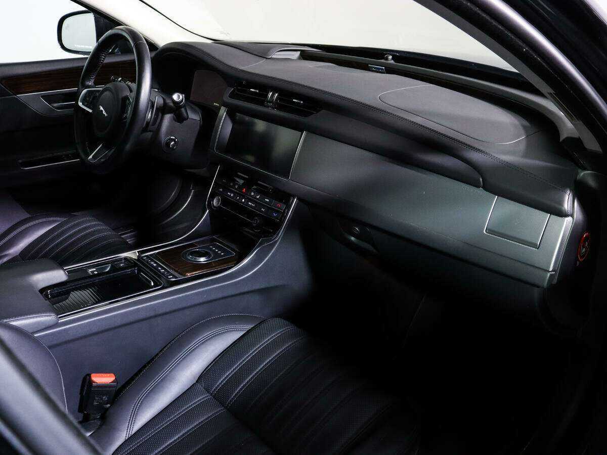 Купить Jaguar XF, 2018, 67 090 км, фото №8
