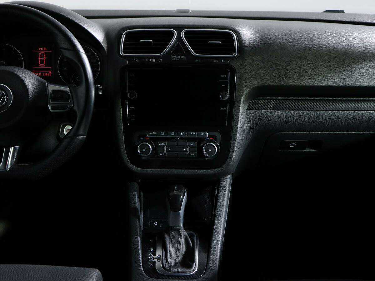 Купить Volkswagen Scirocco, 2011, 145 000 км, фото №13