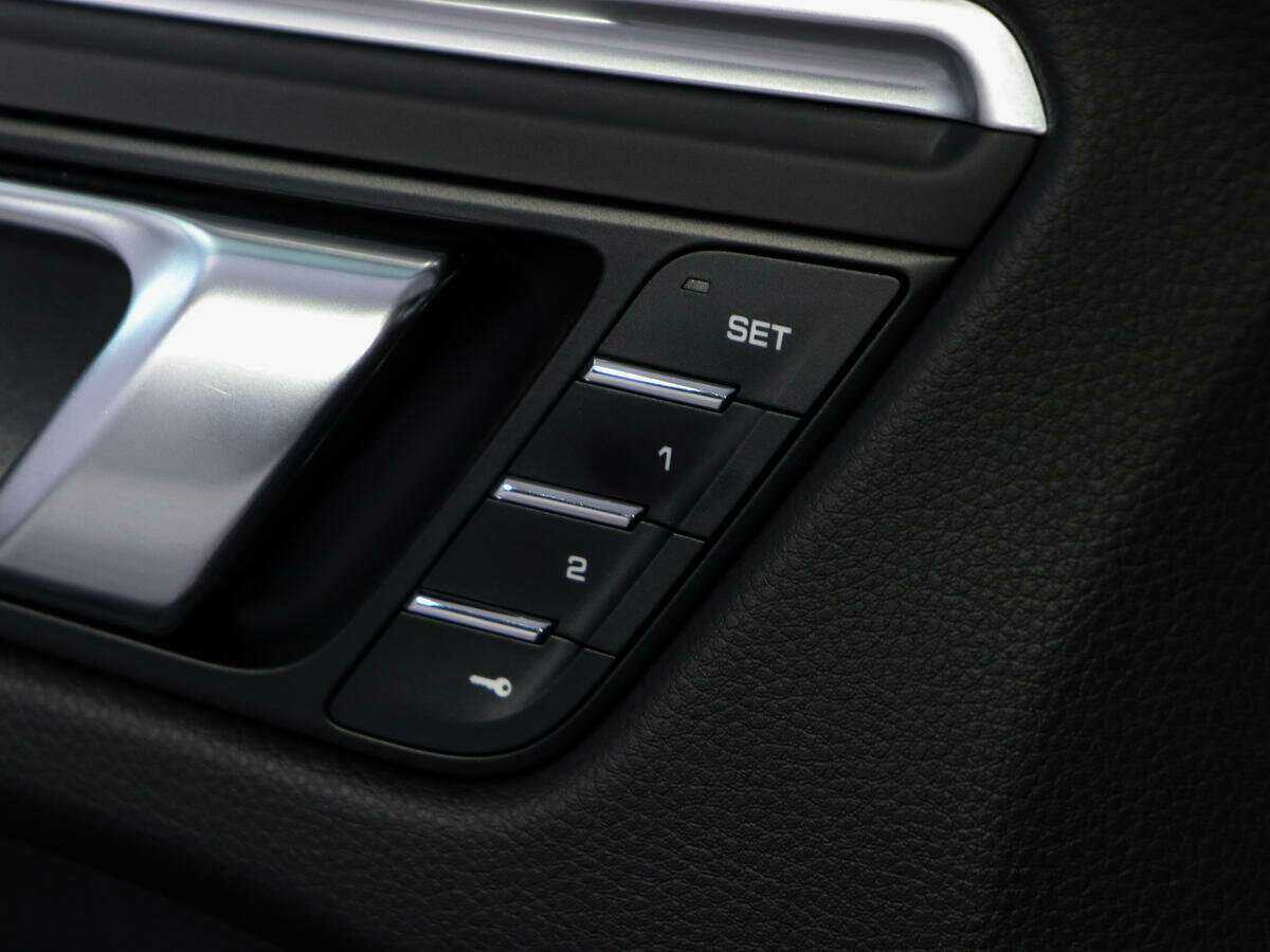 Купить Porsche Macan, 2019, 96 330 км, фото №18