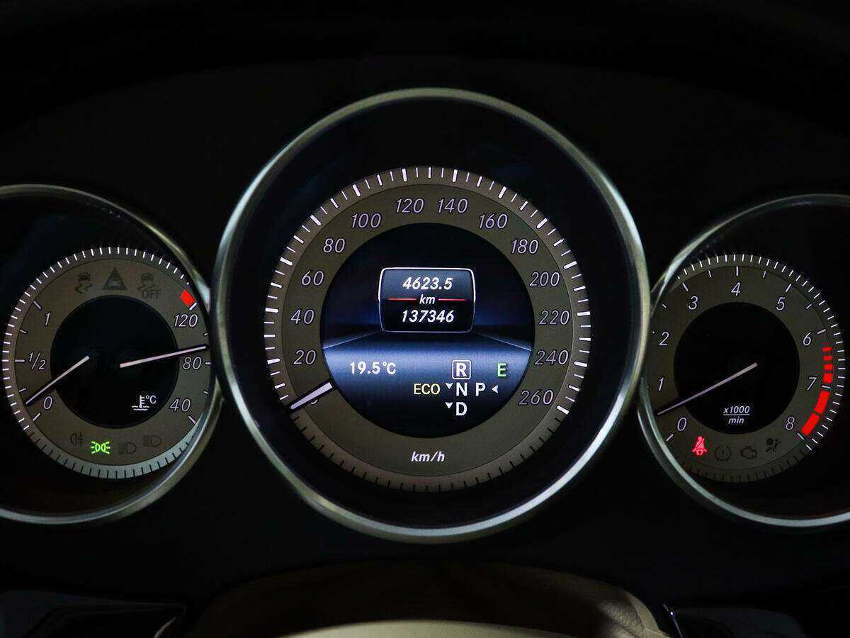 Купить Mercedes-Benz CLS 350, 2013, 137 370 км, фото №9