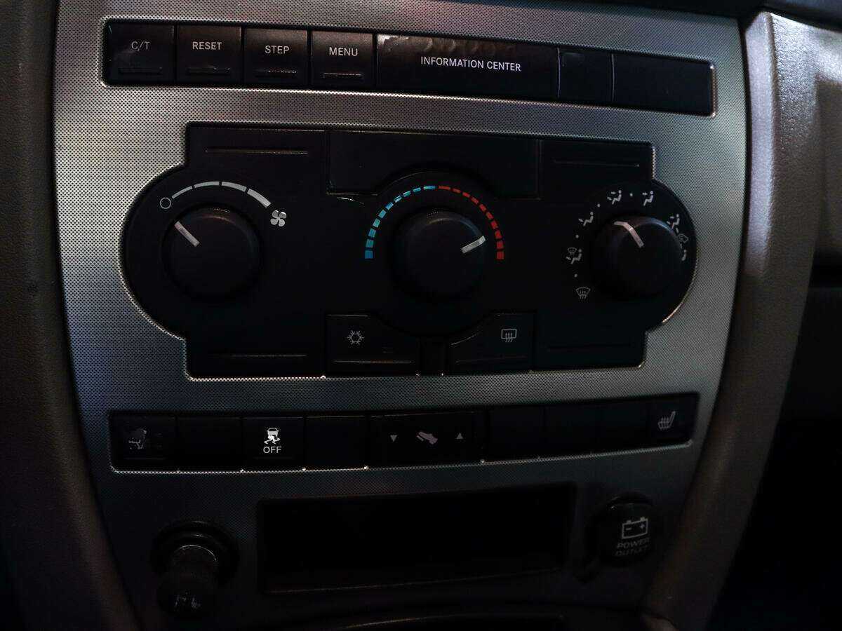 Купить Jeep Grand Cherokee, 2006, 230 724 км, фото №16