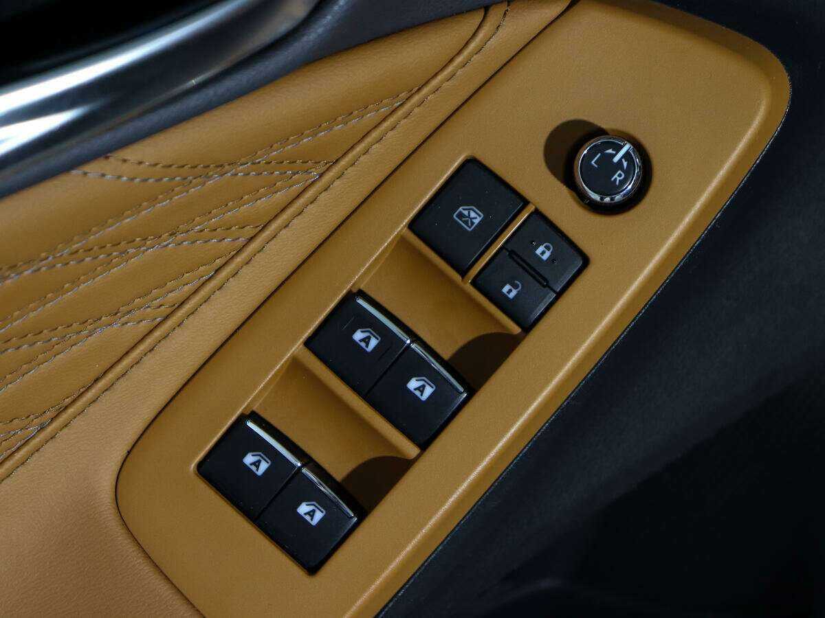 Купить Toyota Avalon, 2018, 60 000 км, фото №18