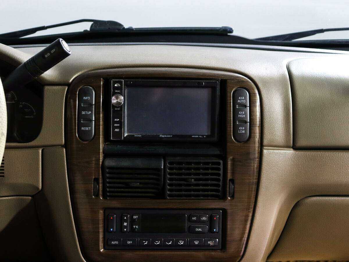 Купить Ford Explorer, 2002, 330 951 км, фото №11