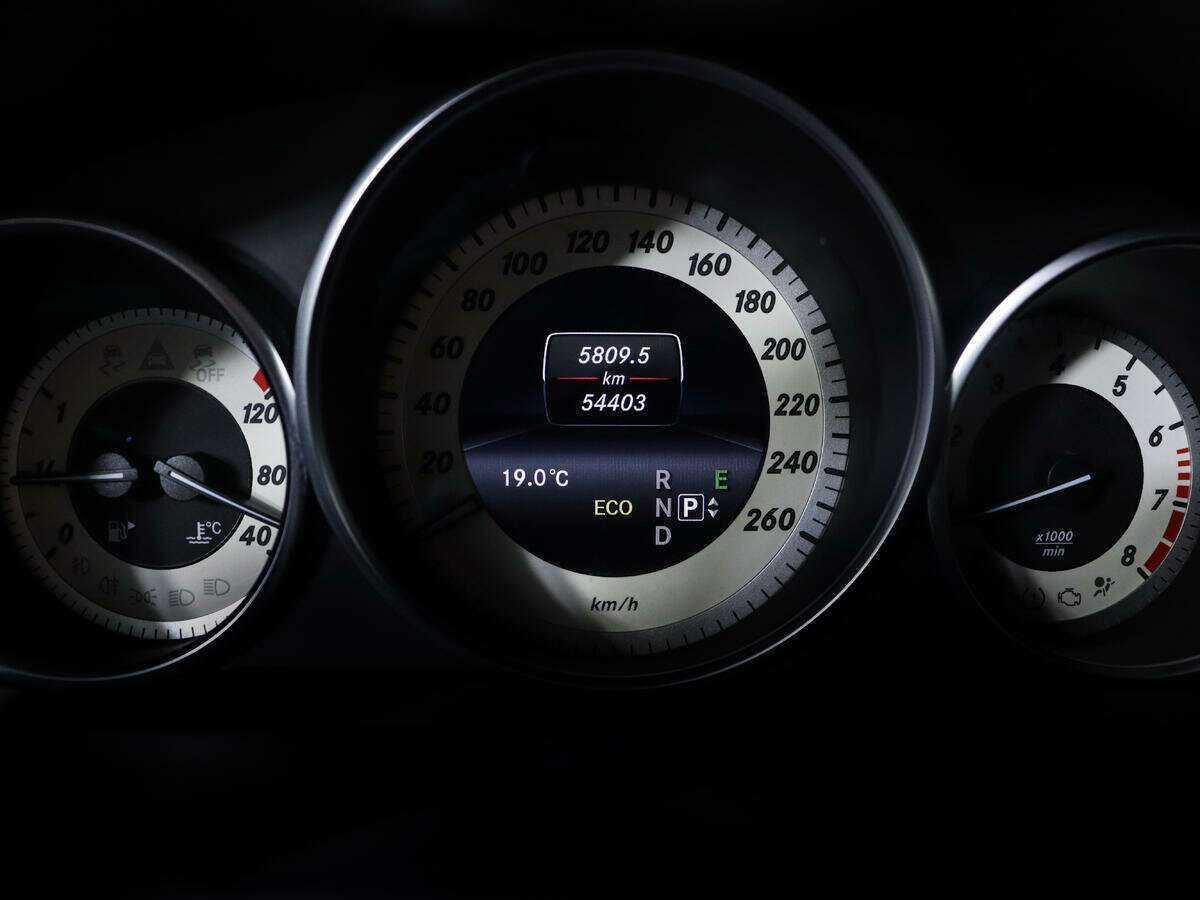 Купить Mercedes-Benz E-Класс 200, 2013, 54 400 км, фото №8