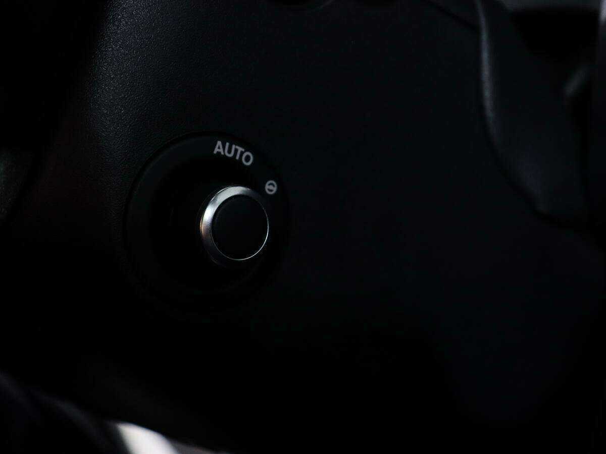 Купить Jaguar F-Pace, 2016, 90 800 км, фото №26