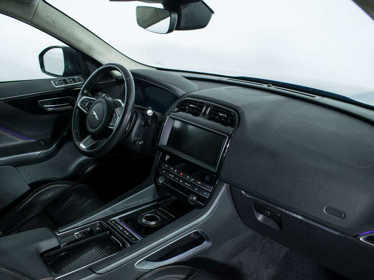 Купить Jaguar F-Pace, 2018, 80 887 км, фото №7