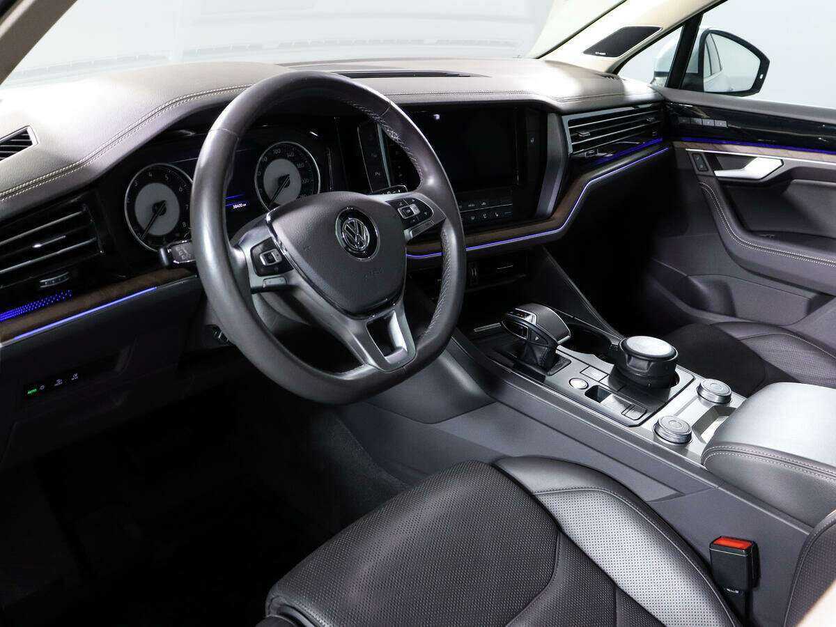 Купить Volkswagen Touareg, 2018, 38 398 км, фото №13