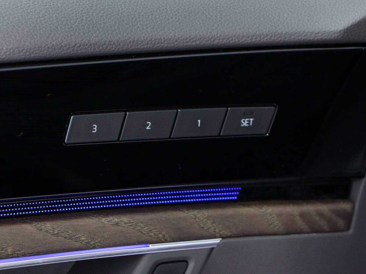 Купить Volkswagen Touareg, 2018, 38 398 км, фото №23