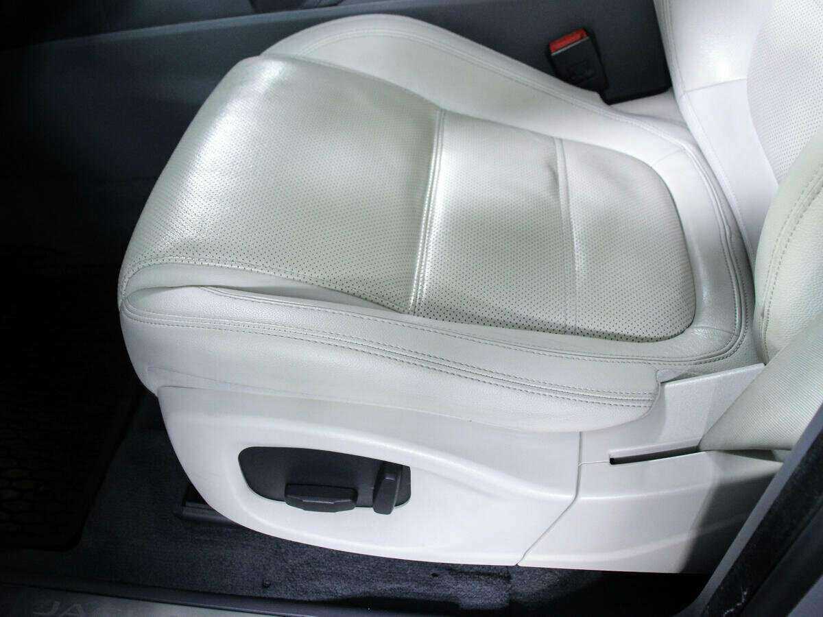 Купить Jaguar E-Pace, 2018, 163 859 км, фото №19