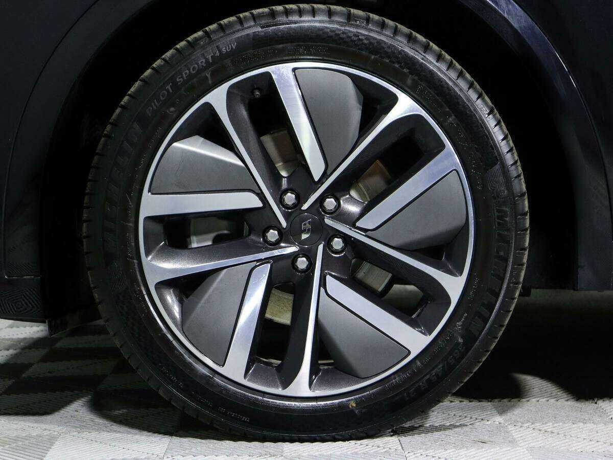 Купить LiXiang L9 44.5 kWh, 2023, 4 950 км, фото №16