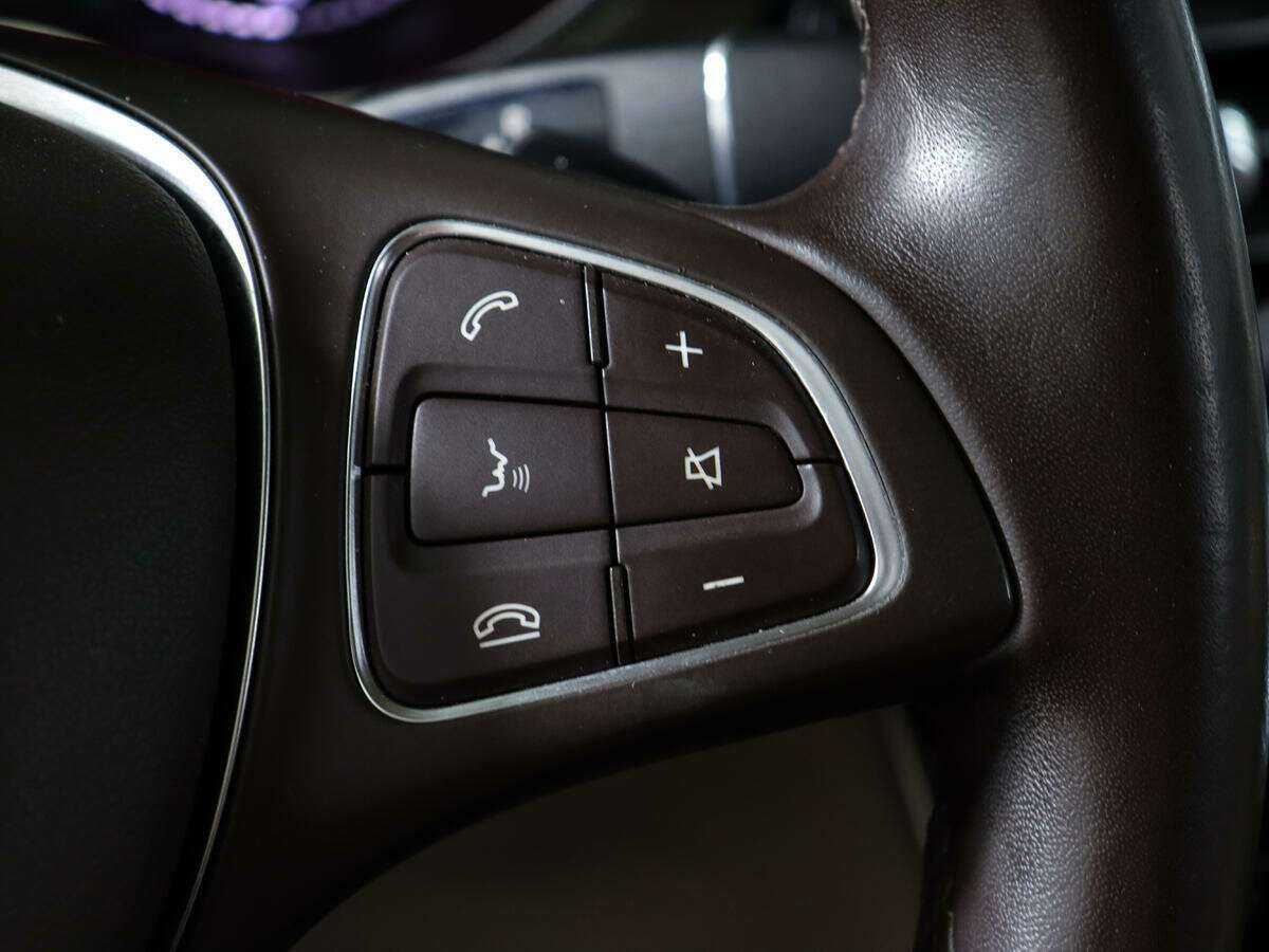 Купить Mercedes-Benz GLC 300, 2016, 139 936 км, фото №24