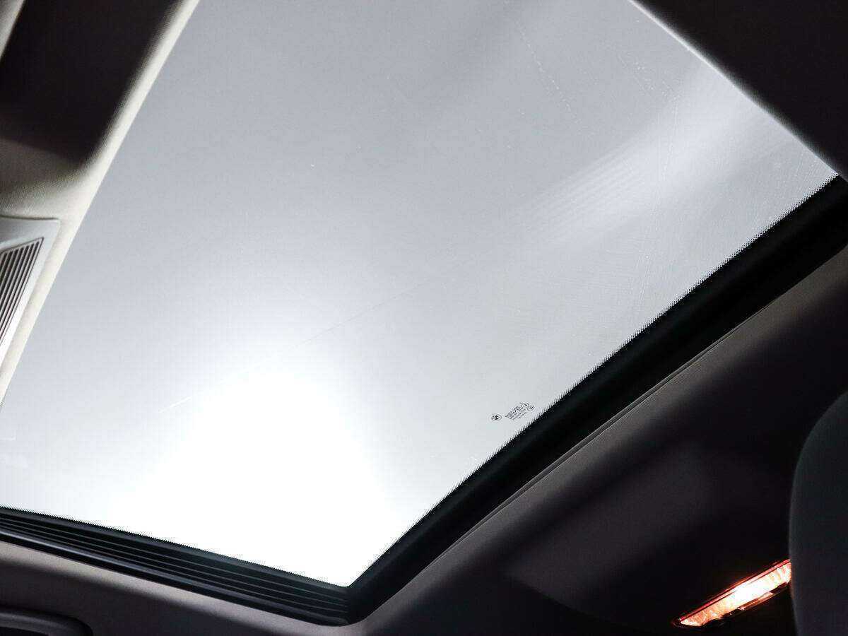 Купить BMW 5 серии 523i, 2011, 239 272 км, фото №12